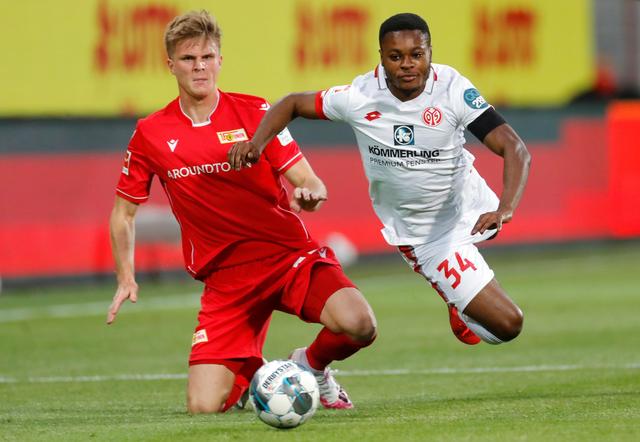 都显得果断 都显得果断