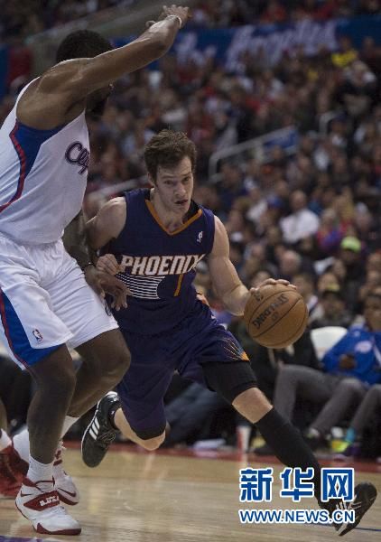 而他则以冷 而他则以冷